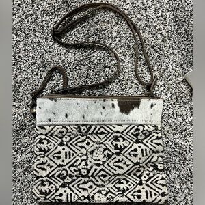 Myra Crossbody